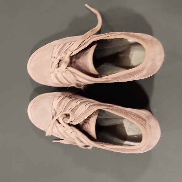 Easy Spirit Suede Wedge Shoes size 8w - Picture 2 of 4